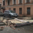 На Петроградской стороне, в сквере Андрея Петрова обрушилась кирпичная стена - ГТРК Санкт-Петербург