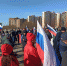 Участники акции пришли с российскими флагами. Фото: телеканал ЛенТВ24 - Moika78.Ru