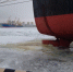 Транспортная полиция начала проверку после разлива нефтепродуктов в акватории порта «Морской фасад» - Spbdnevnik.ru