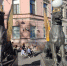 У Банковского моста в Петербурге грифону пробили лапу – фото - Spbdnevnik.ru