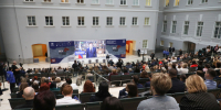 Главное за день в Петербурге 25 ноября: форум «Без срока давности. Ключевая точка исторической памяти» и приветствие Владимира Путина - Петербургский дневник