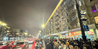 Сотни пассажиров встали у метро «Московская» из-за задержек в движении автобуса до Пулково - Комсомольская правда