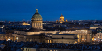 В Петербурге молодая девушка без одежды настойчиво пыталась попасть в Казанский собор - Spbdnevnik.ru