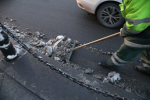 Петроградский район Петербурга убирают от снега более 470 дворников