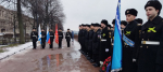 Церемония у памятника «Царь-плотник»