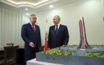 «Высотные и световые параметры стелы проработаны с учётом близости аэропорта Пулково», – доложил губернатор главе государства Фото gov.spb.ru