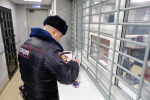15-летний подросток ради электронной сигареты напал на продавца в Петербурге
