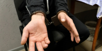 Мужчина несколько раз надругался на 13-летней девочкой на улице в Петербурге - Комсомольская правда
