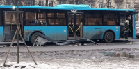 Жуткие кадры: появилось видео с места аварии на Варшавской, где автобус устроил массовое ДТП - Spbdnevnik.ru