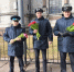 В Санкт-Петербурге судебные приставы поздравили женщин с наступающим праздником Весны | ФОТО предоставлено пресс-службой ГУФССП - С.-Петербургские ведомости