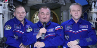 Россиянок поздравили с 8 Марта из космоса - Spbdnevnik.ru