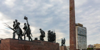 Время не пощадило монумент на площади Победы: за изучение дефектов заплатят 5 млн - Neva.Today