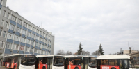 Фото: в Петербурге состоялась презентация брендированного официальной символикой 80-й годовщины Победы в ВОВ подвижного состава - Петербургский дневник