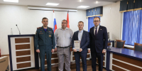 «Ваши сердца оказались горячее того пламени»: как в администрации Красногвардейского района Петербурга наградили героев, спасших ребенка из пожара - Петербургский дневник