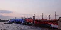 Мосты и набережные Петербурга получат праздничное оформление в честь 80-летия Победы - Spbdnevnik.ru