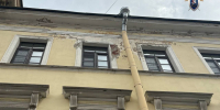 После падение куска штукатурки на ребенка на Васильевском острове завели дело - Neva.Today