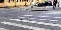 «Зебра» на заказ. В пятнадцати районах Петербурга появятся новые пешеходные переходы  | ФОТО Сергея ГРИЦКОВА - С.-Петербургские ведомости