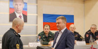 Вице-губернатор Санкт-Петербурга посетил базу расположения ОМОН "Бастион" Росгвардии - Росгвардия