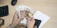 Пенсионерка продала квартиру и отдала 18 млн рублей мошенникам в Петербурге - Комсомольская правда
