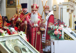 Александр Беглов поздравил митрополита Варсонофия, духовенство и петербуржцев с праздником Пасхи в Александро-Невской лавре