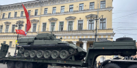 Генеральная репетиция Парада Победы парализовала движение в центре Петербурга - Peterburg2.Ru