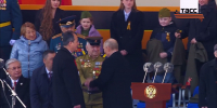 Путин и иностранные лидеры прибыли на Красную площадь на парад Победы - Петербургский дневник