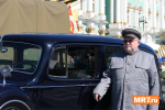 В Петербурге прошёл пробег ретроавтомобилей с участием ветеранов
