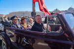 Александр Беглов: Пробег ретроавтомобилей по Невскому проспекту с ветеранами, блокадниками и участниками СВО – символ преемственности поколений