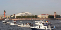 Факелы Ростральных колонн зажгут в честь Дня города 27 мая - Комсомольская правда