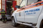 В Петербурге загорелось заброшенное здание на территории завода «Красный треугольник»