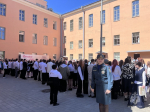 В образовательных учреждениях города последние звонки прошли под присмотром петербургских спасателей