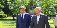 Поздравление главы Невского района Алексея Гульчука с Днем рождения Губернатора Санкт‑Петербурга Александра Дмитриевича Беглова - Невский район