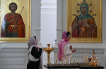 В День медицинского работника состоялась праздничная литургия в Смольном соборе