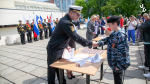В сквере Кронштадтского Дворца молодёжи состоялась праздничная программа ко дню России «Будущее России – МЫ!»