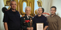 В Брянске офицеры ЗМСУТ СК России поздравили ветерана Великой Отечественной войны Бориса Васильевича Шапошникова со 101-летием - Западное следственное управление на транспорте