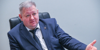 Сергей Петриченко проинспектировал выполнение работ в сквере в Выборгском районе - Spbdnevnik.ru