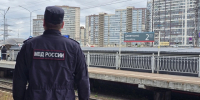 С хвоста электрички в Петербурге сняли двух подростков-зацеперов - tvspb.ru - ТК Санкт-Петербург