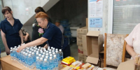 Пассажирам задержанных поездов организована раздача воды и сухих пайков - Spbdnevnik.ru