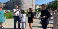 В Петергофе появился новый сквер - Spbdnevnik.ru