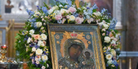 Александр Бельский поздравил петербуржцев с праздником Казанской иконы Божией Матери - Законодательное собрание