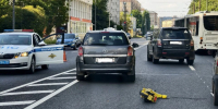 Подросток на самокате попал под машину на улице Бабушкина - Комсомольская правда