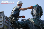 Фото: в Петербурге помыли «Медного всадника»