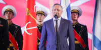 На концерте в БКЗ «Октябрьский» ко Дню ВМФ Александр Беглов поблагодарил всех, кто защищает морские рубежи России и выполняет задачи специальной военной операции - tvspb.ru - ТК Санкт-Петербург