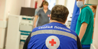 16-летний парень выпал из окна хостела в Апраксином дворе - Комсомольская правда