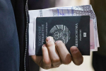 «Невидимок» выводят на свет. Доступ к нашему рынку труда становится сложнее для иностранцев | ФОТО Кирилла Кухмаря/ТАСС