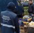 За месяц в Петербурге выявили более 70 незаконных торговых точек и изъяли свыше тонны фруктов и овощей - Петербургский формат