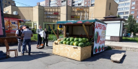 Более 70 незаконных ларьков снесли в Петербурге за месяц - Комсомольская правда