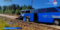 Задержан водитель автобуса с паломниками, столкнувшегося с поездом в Ленобласти - ГТРК Санкт-Петербург