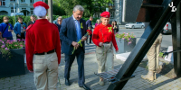 В Кронштадте возложили цветы к монументу «Малая дорога жизни» - Кронштадтcкий район