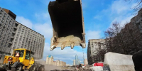 Мосты связали лентой. В Петербурге обновили дорожное полотно на семи транспортных объектах | ФОТО Дмитрия СОКОЛОВА - С.-Петербургские ведомости
